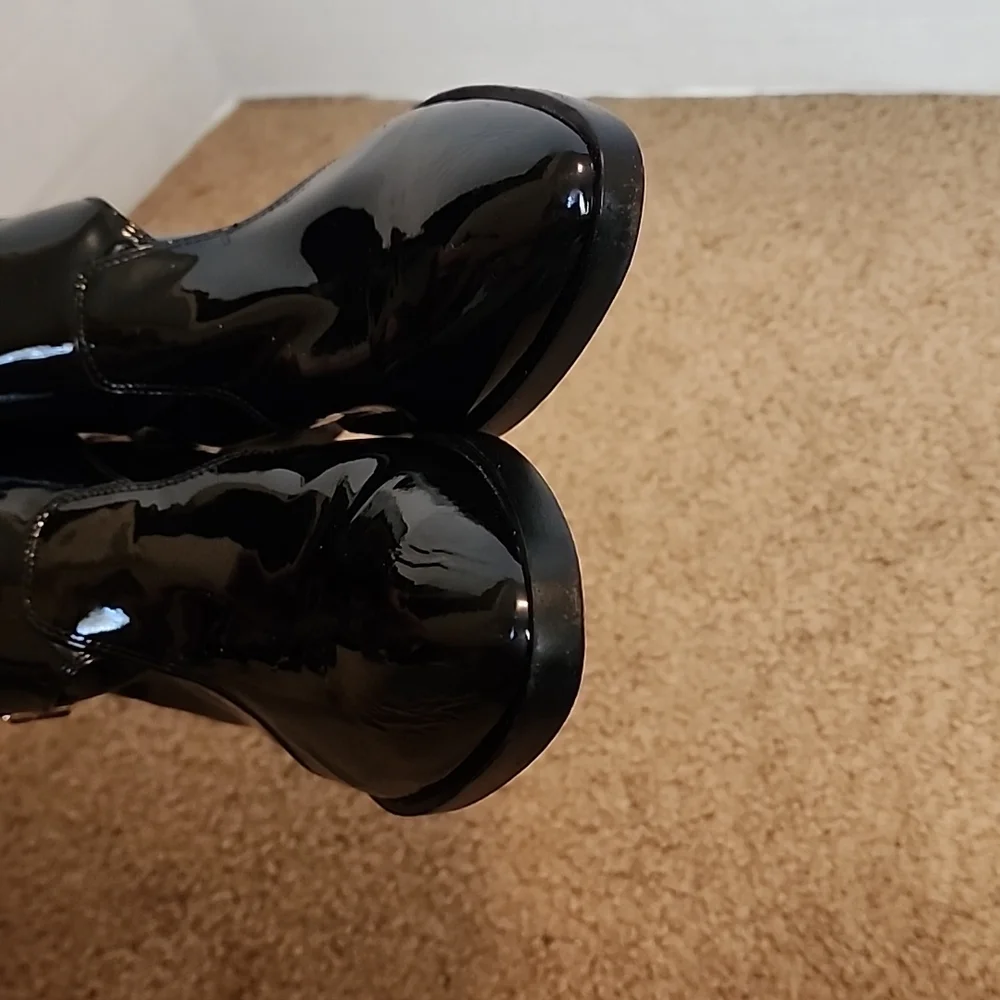 Gianvito Rossi Patent Leather Booties